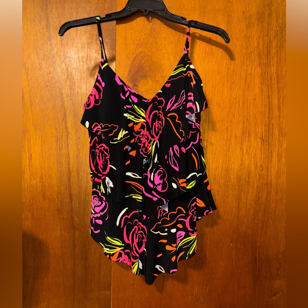 🌹 NWT MAGICSUIT top size 14